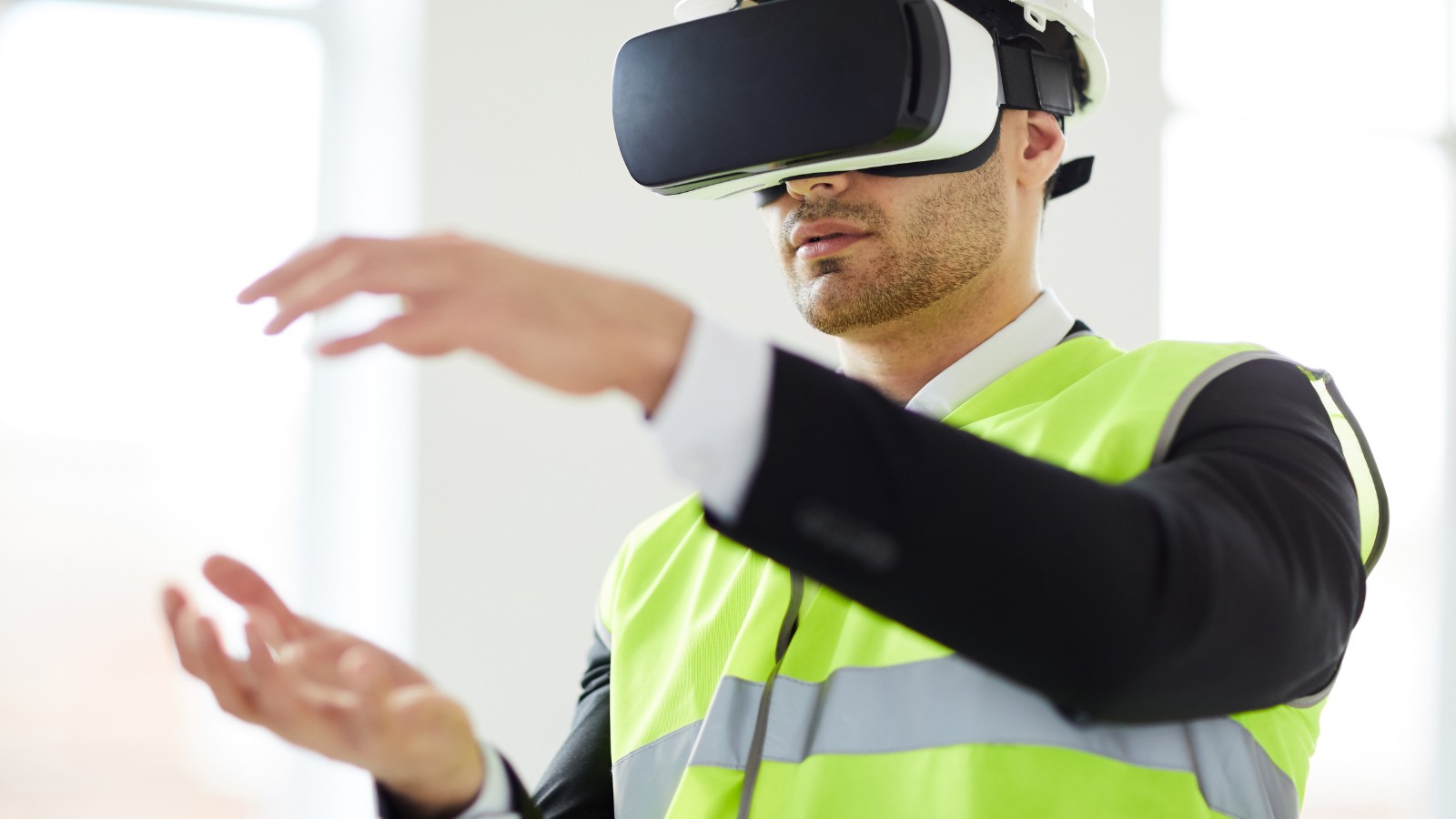 Real support. VR безопасность. Охрана труда виртуальная реальность. Ar VR Construction. VR охрана труда.