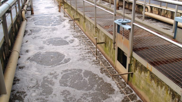 wastewater-industry-benefits-activated-sludge-tigernix-australia