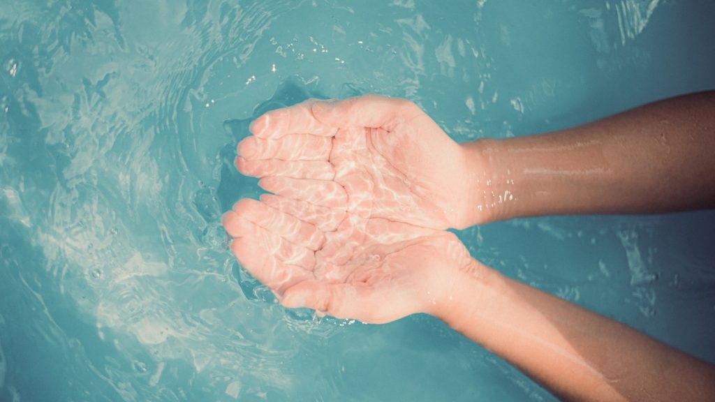 Smart Meter Synergy: Overcoming Sustainability Challenges in the Water Industry