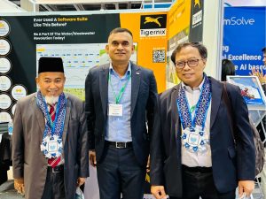Water Specialists from PWWA Visists Tigernix Booth at Water Phillipines 2025