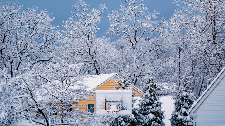 How Does Suburbanisation Contribute to Climate Change