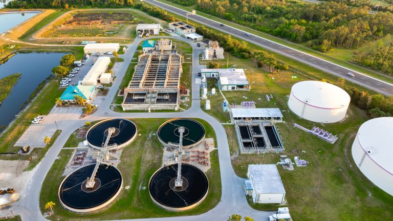 Key Components of Municipal Water Distribution Including Pipes, Pumps, and Storage