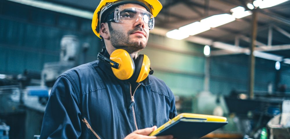 Top Ways Generative AI Drives Employee Productivity in an Industrial Setting